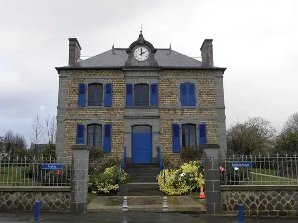 Borne de Recharge 35 Installateur borne de recharge La Baussaine